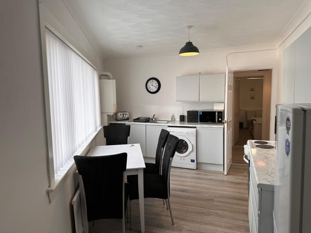 Crown Street Getaway Apartment Ayr Exterior foto